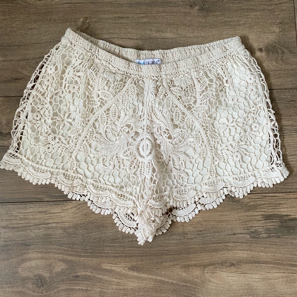 Crochet lined shorts